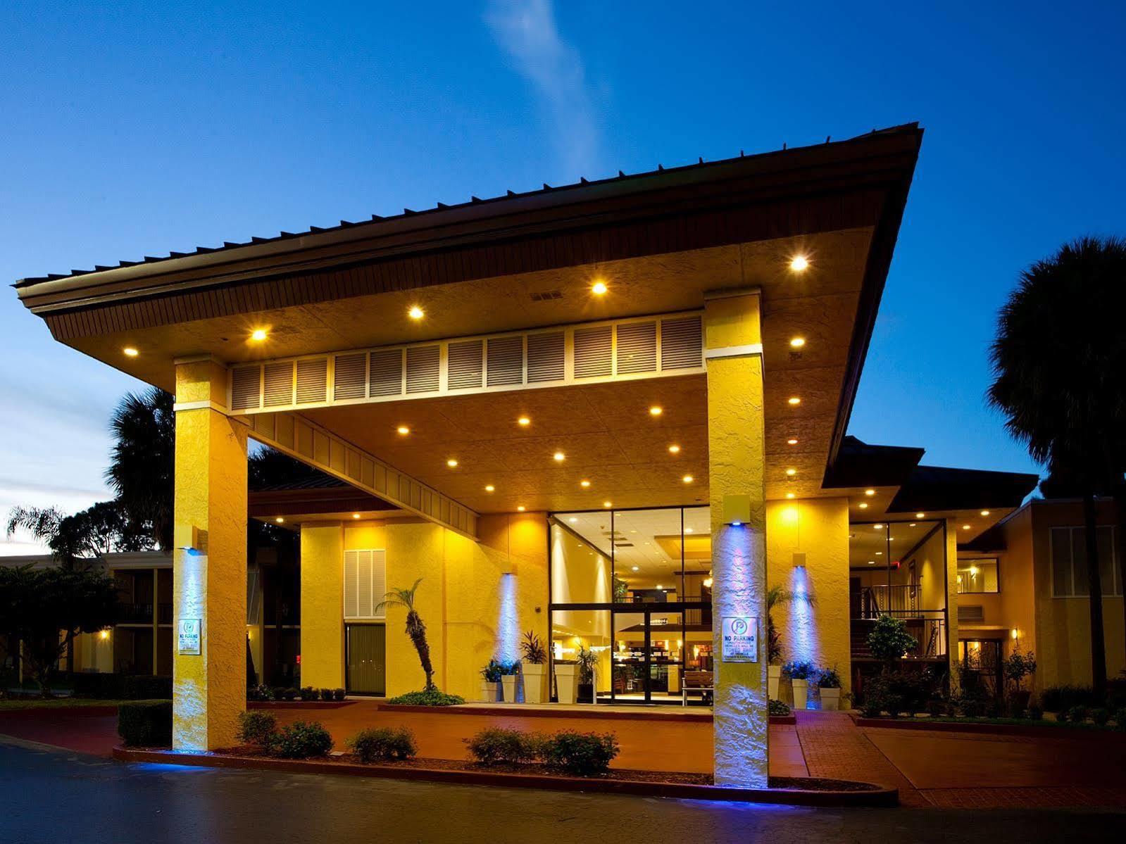 เบสต์ เวสเทิร์น อินเตอร์เนชั่นแนล สปีดเวย์ โฮเต็ล Hotel เดย์โทนาบีช ภายนอก รูปภาพ